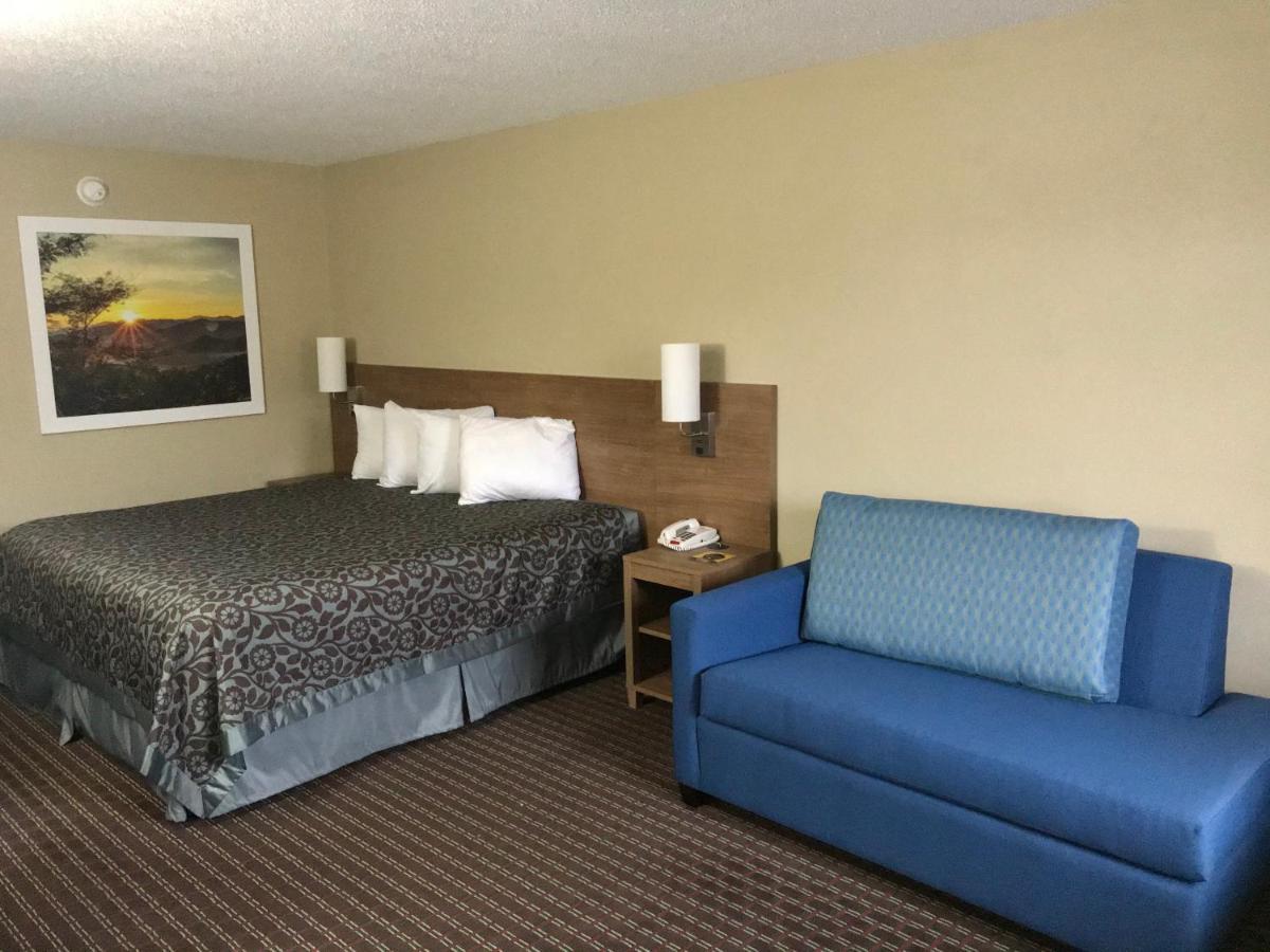 Days Inn By Wyndham Lexington-Columbia Extérieur photo