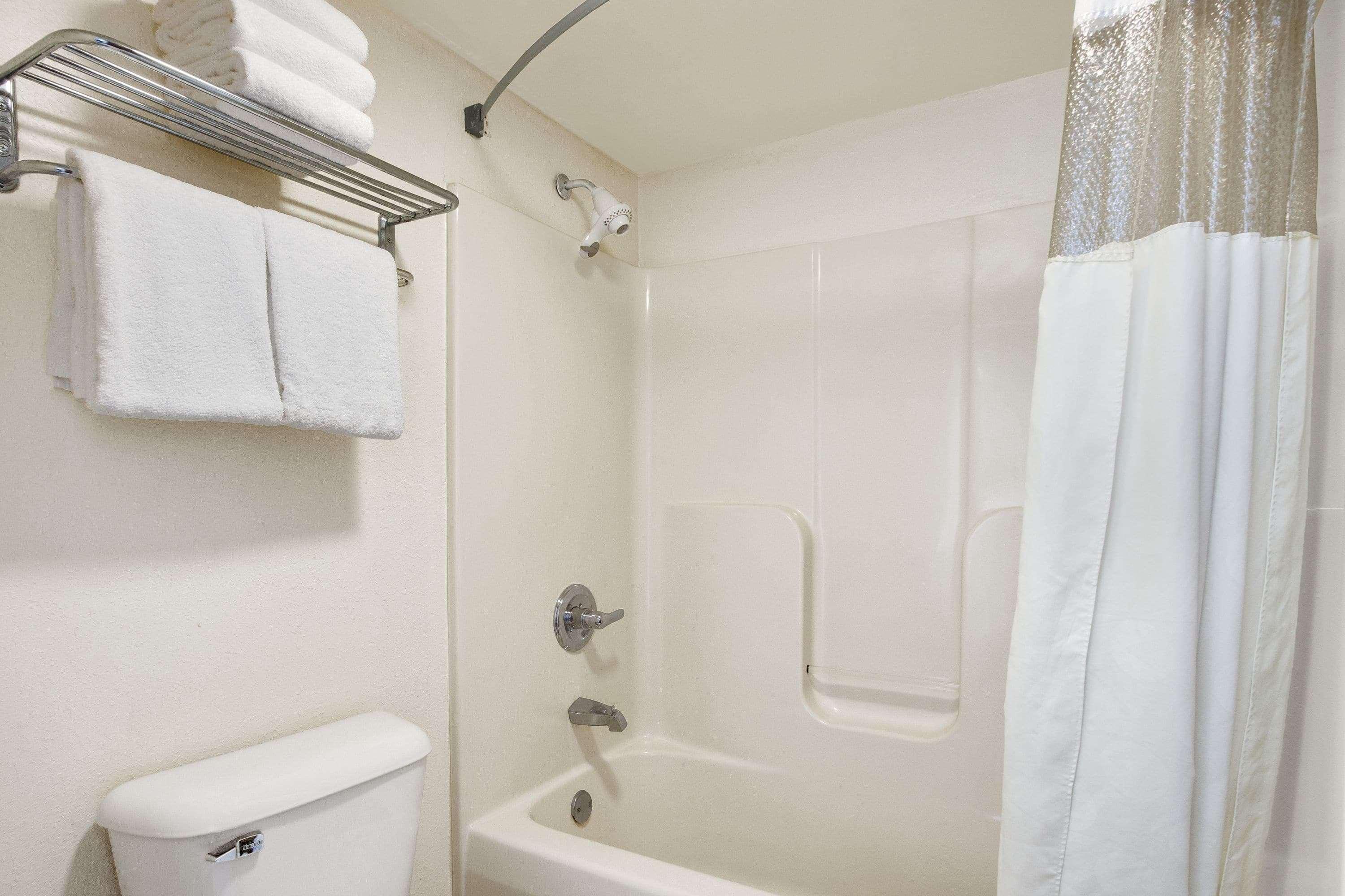 Days Inn By Wyndham Lexington-Columbia Extérieur photo