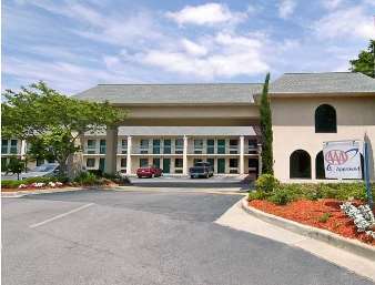 Days Inn By Wyndham Lexington-Columbia Extérieur photo